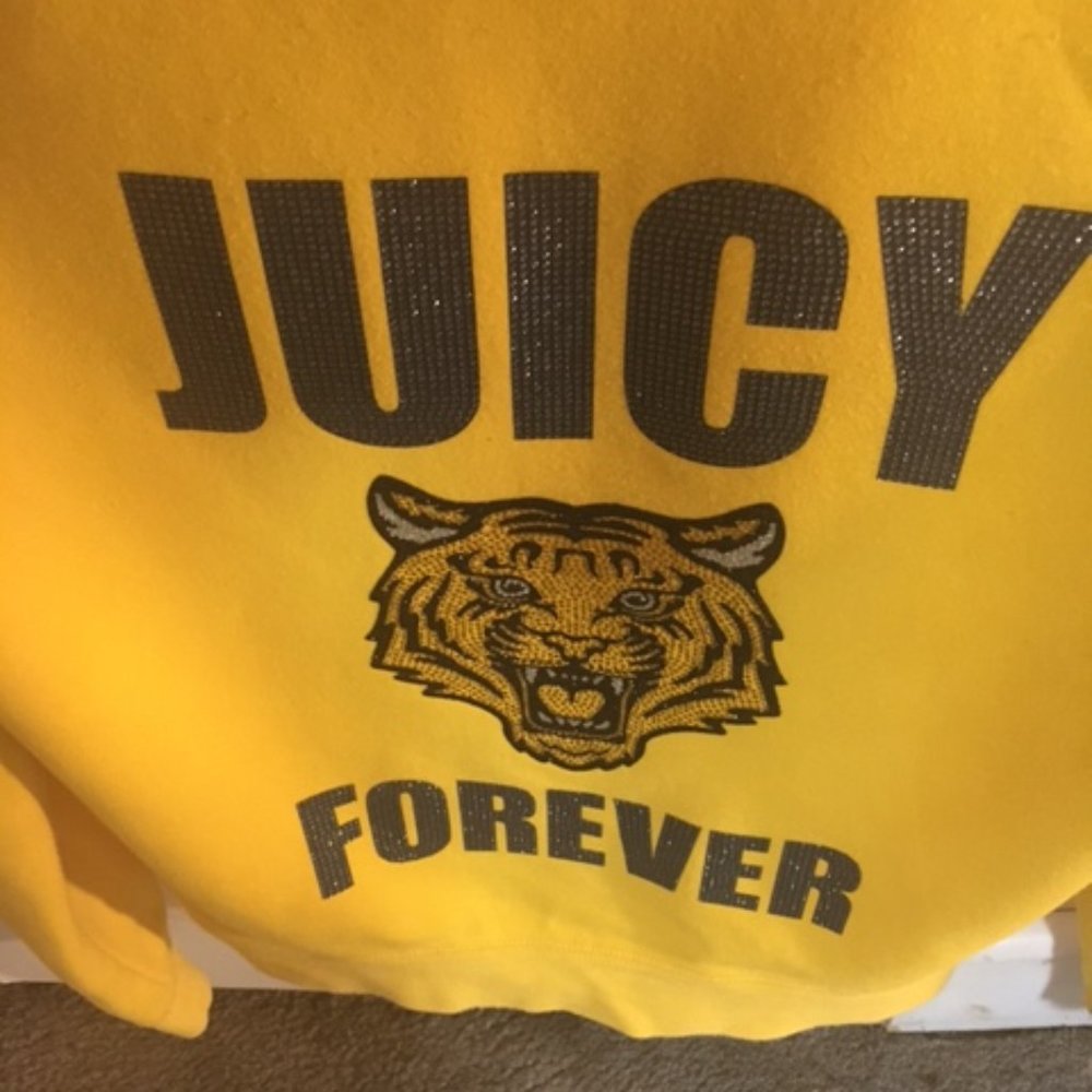 Black Label Yellow Juicy Couture hoodie